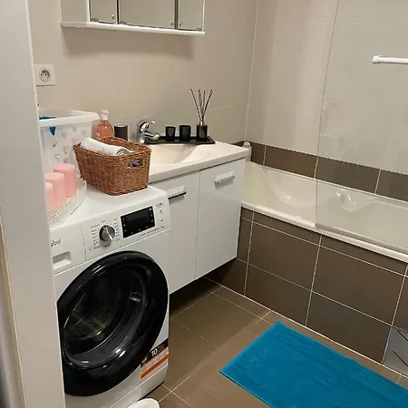 Standing F2 Rivetoile Centre Parking Gratuit Terrasse 아파트