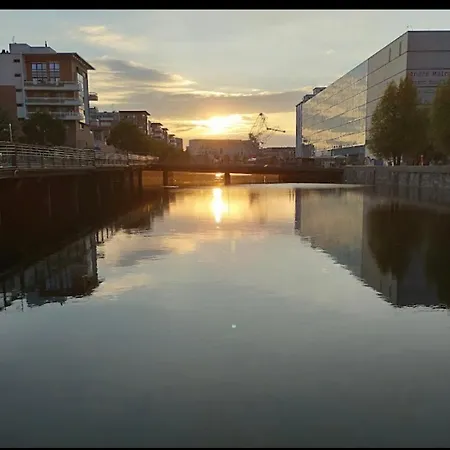 Standing F2 Rivetoile Centre Parking Gratuit Terrasse