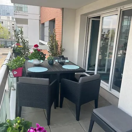 Standing F2 Rivetoile Centre Parking Gratuit Terrasse