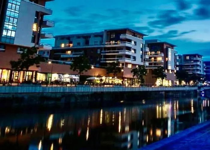 Standing F2 Rivetoile Centre Parking Gratuit Terrasse Apartman